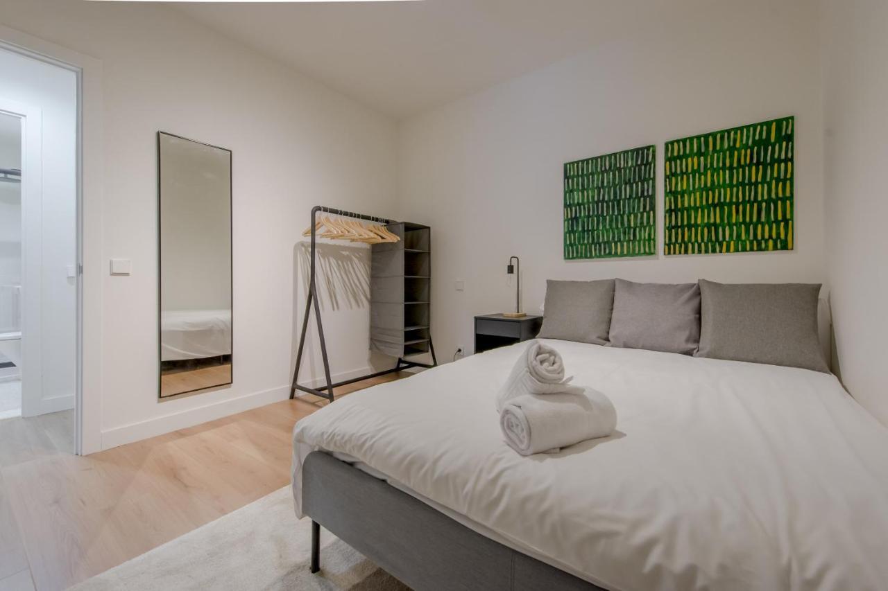Modern Apt & Cool Interior Design En El Retiro Apartment - Madrid — Photos 3
